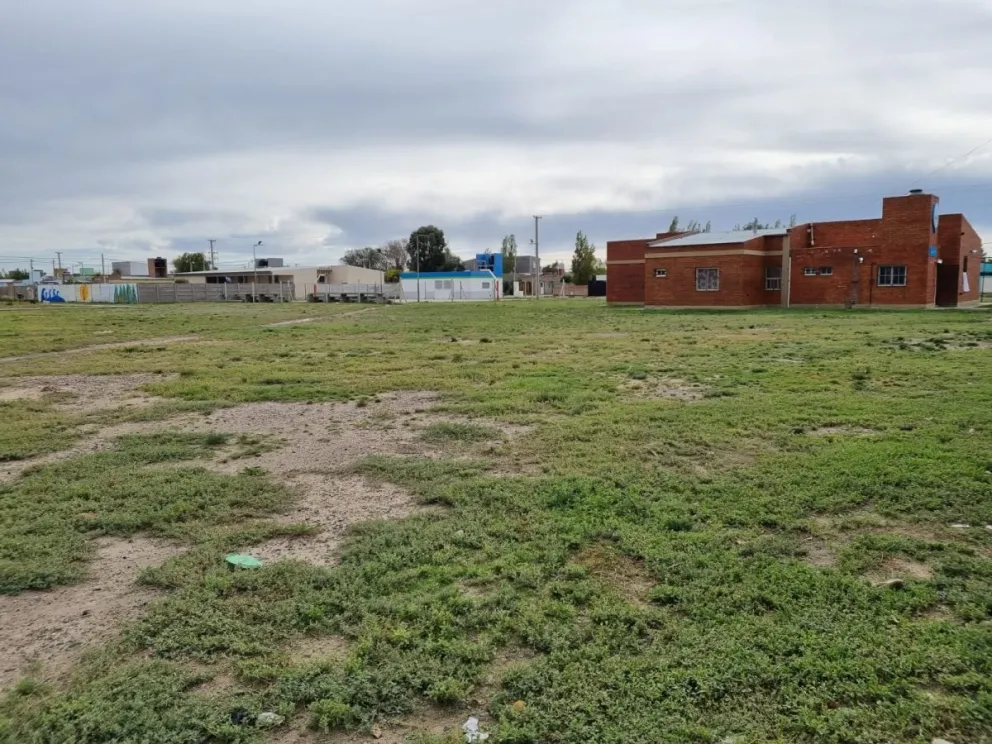 Recorrida oficial por el terreno donde se emplazará el Jardín 910 