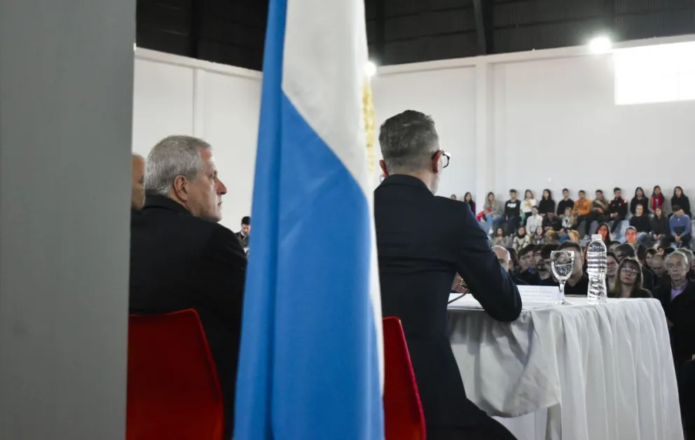 El ministro Perczyk  inauguró el Hospital Escuela de Kinesiología y el Polideportivo de la UNRN en Viedma