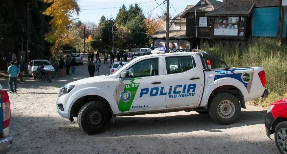 Horror en Bariloche: un chico de 22 años fue degollado por un lugar en la fila de un supermercado 