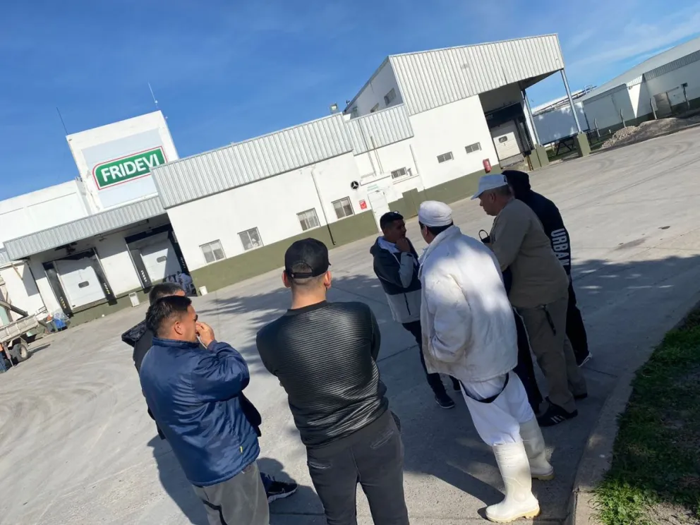 Recorren la provincia para finalmente normalizar la representación sindical en el sector de la carne